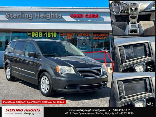 2012 Chrysler Town & Country Touring