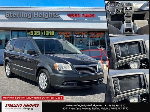 2012 Chrysler Town & Country Touring