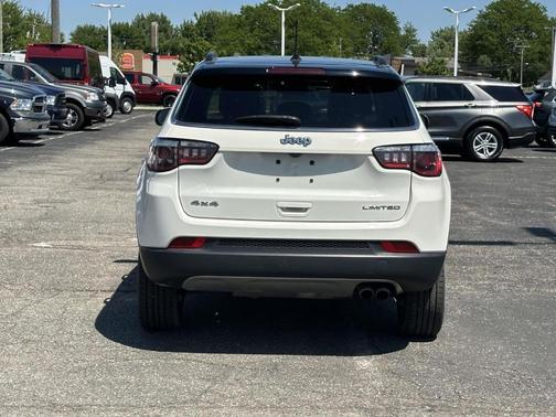 White Clearcoat 2018 Jeep Compass Limited
