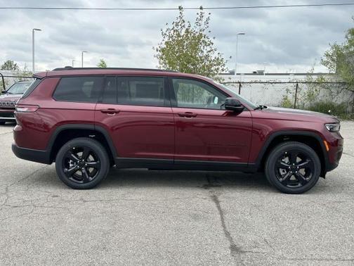 2025 Jeep Grand Cherokee L Laredo