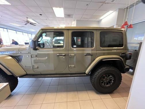 2025 Jeep Wrangler Rubicon 392