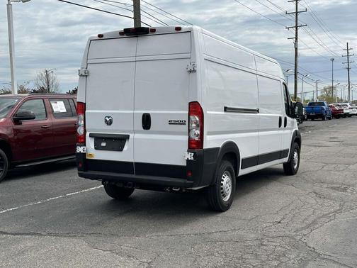 Bright White Clearcoat 2026 RAM ProMaster 2500 High Roof