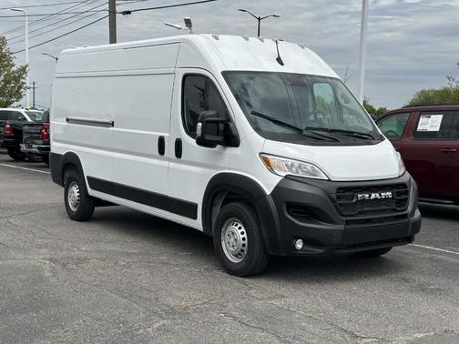 Bright White Clearcoat 2026 RAM ProMaster 2500 High Roof