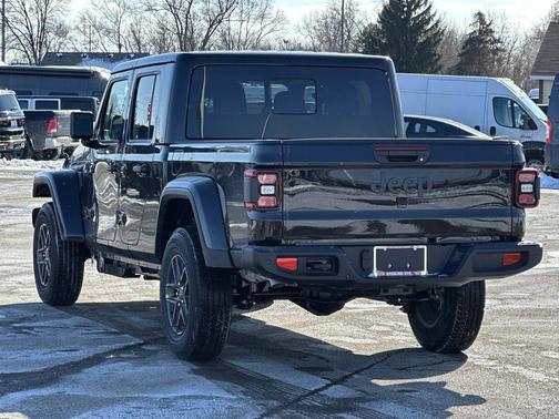 2026 Jeep Gladiator Sport