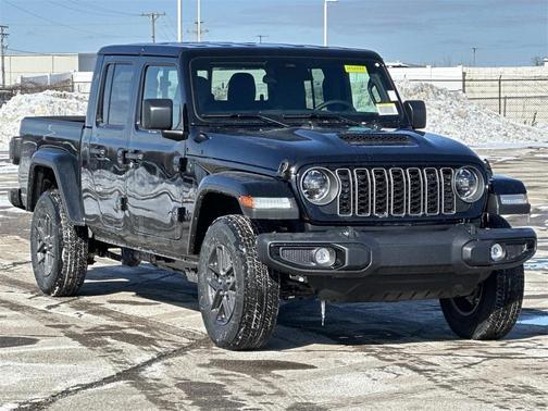 2026 Jeep Gladiator Sport
