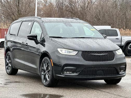 2026 Chrysler Pacifica Limited