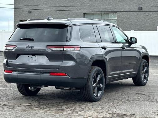 2025 Jeep Grand Cherokee L Laredo