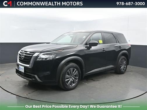 2024 Nissan Pathfinder S