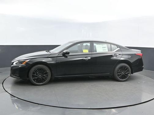 Black 2025 Nissan Altima SV