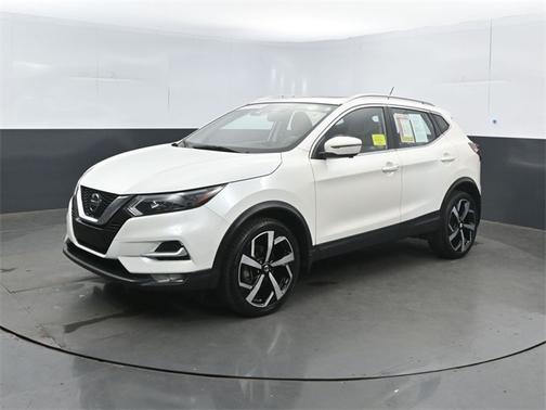 2022 Nissan Rogue Sport SL