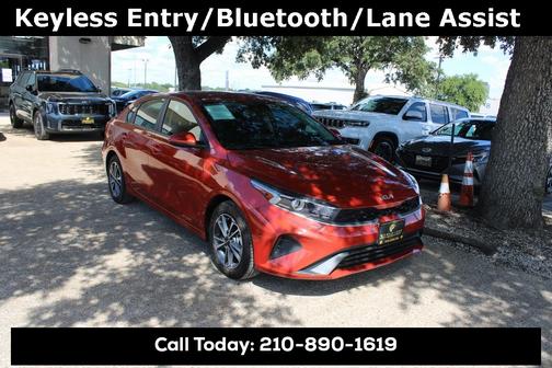 2024 Kia Forte LXS w/ Keyless Entry, Bluetooth, Lane