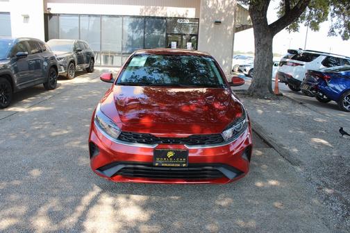 2023 Kia Forte LXS w/ Lane Assist, Rear Camera,