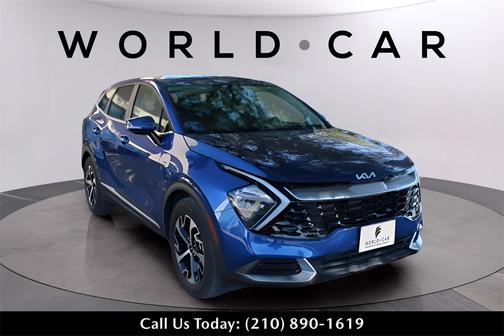 2023 Kia Sportage EX w/ SynTex, Navigation, Heated