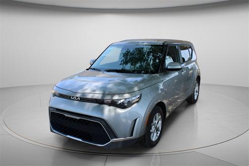 2024 Kia Soul LX w/ Tech Pkg, Lane Assist, Collision