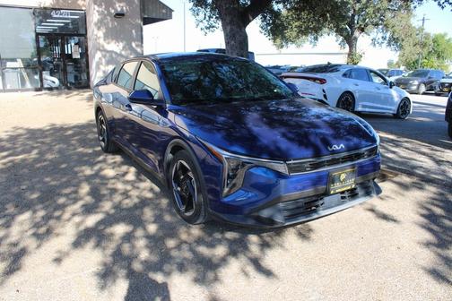 2025 Kia K4 EX w/ Remote Start, Wireless Charger,