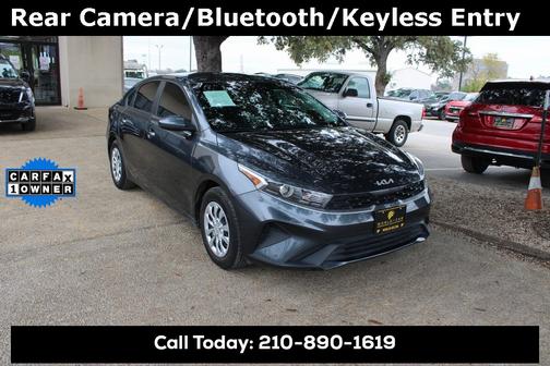 2022 Kia Forte FE w/ Rear Camera, Bluetooth, Keyless