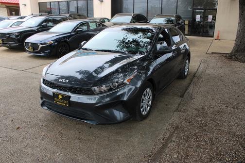 2022 Kia Forte FE w/ Rear Camera, Bluetooth, Keyless