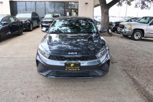 2022 Kia Forte FE w/ Rear Camera, Bluetooth, Keyless