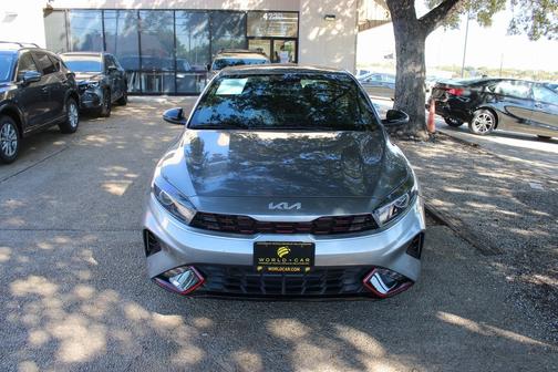 2022 Kia Forte GT-Line w/ Cloth/SynTex Seats, Navigation,