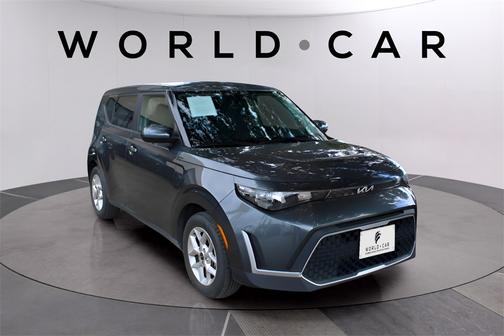 2023 Kia Soul LX w/ Tech Pkg, Keyless Entry,