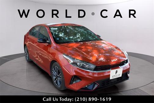 2023 Kia Forte GT-Line w/ Premium Pkg, Navigaiton,