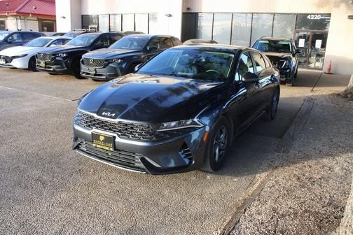 2023 Kia K5 LXS w/ Remote Start, Rear Camera,