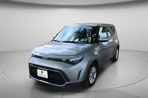 2023 Kia Soul LX w/ Tech Pkg, Keyless Entry, Rear