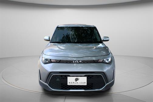 2023 Kia Soul LX w/ Tech Pkg, Keyless Entry, Rear