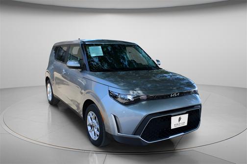 2024 Kia Soul LX w/ Tech Pkg, Lane Assist, Collision