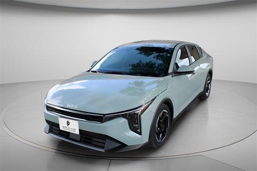 2025 Kia K4 EX w/ Remote Start, Lane Assist,