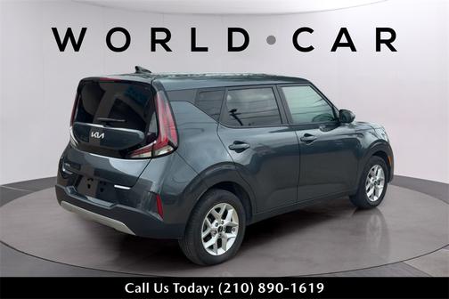 2024 Kia Soul LX w/ Tech Pkg, Lane Assist, Collision