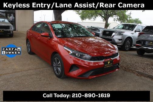 2024 Kia Forte LXS w/ Keyless Entry, Lane Assist,
