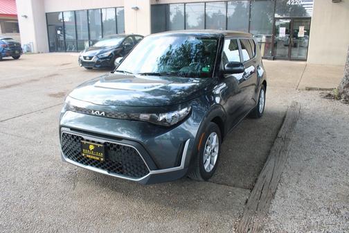 2024 Kia Soul LX w/ Tech Pkg, Rear Camera, Keyless