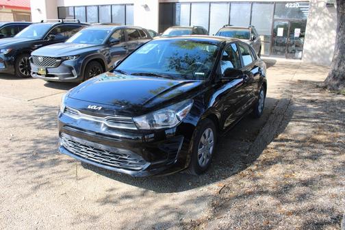 2022 Kia Rio S w/ Keyless Entry, Rear Camera,