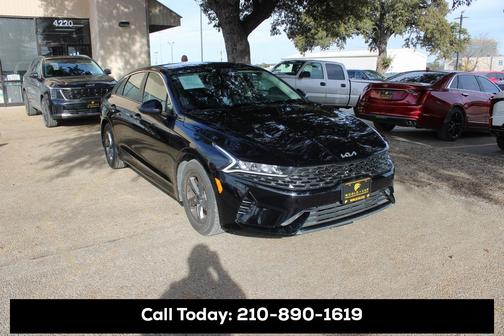 2023 Kia K5 LXS w/ Remote Start, Rear Camera,