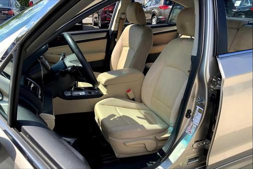 2016 Subaru Legacy Base