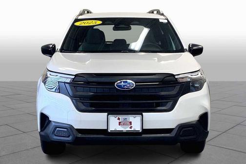 2025 Subaru Forester Base