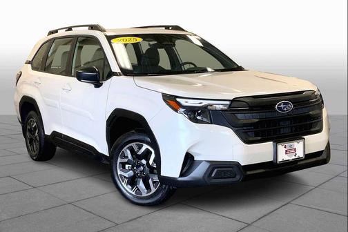 2025 Subaru Forester Base
