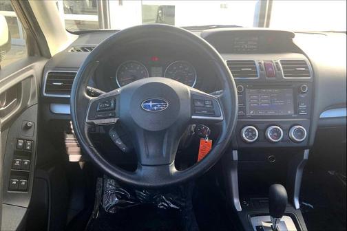 2016 Subaru Forester 2.5i