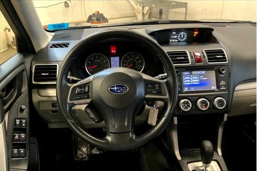 2016 Subaru Forester 2.5i
