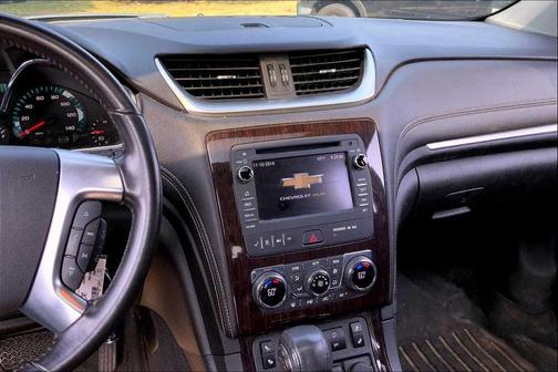 2017 Chevrolet Traverse 2LT