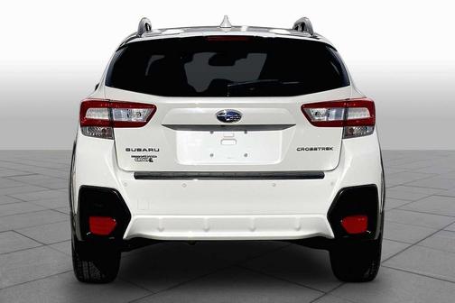Crystal White Pearl 2019 Subaru Crosstrek 2.0i Limited