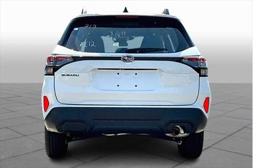 2025 Subaru Forester Base
