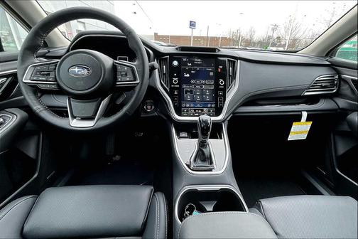 Crystal White Pearl 2025 Subaru Outback Limited