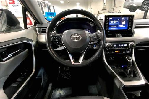Magnetic Gray Metallic 2020 Toyota RAV4 XLE
