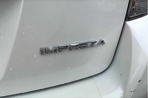2017 Subaru Impreza 2.0i Premium