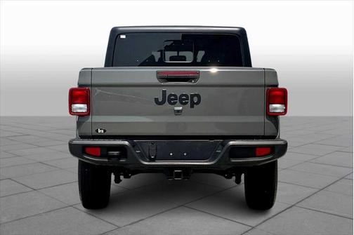 2022 Jeep Gladiator Sport S