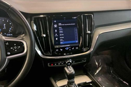 2021 Volvo V60 Cross Country T5