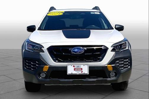 Crystal White Pearl 2024 Subaru Outback Wilderness