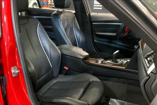 Melbourne Red Metallic 2016 BMW 328 xDrive